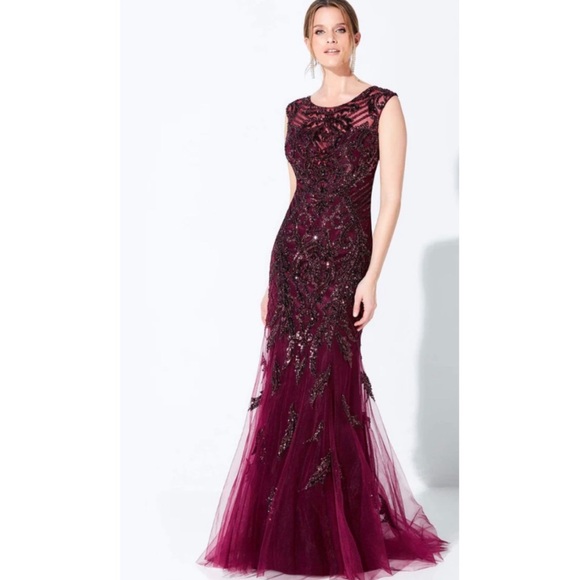 Mac Duggal Elegant Burgundy Eggplant Evening Gown - Picture 1 of 11